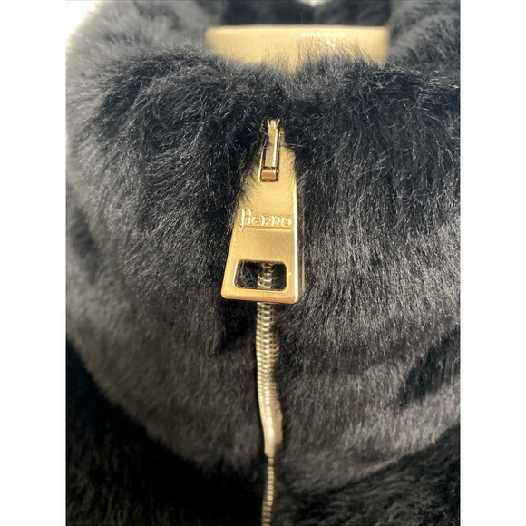 Herno Black Faux Fur Vest Sleeveless Gold Zip Slip Pockets Quilted 40 4 S - Picture 5 of 11